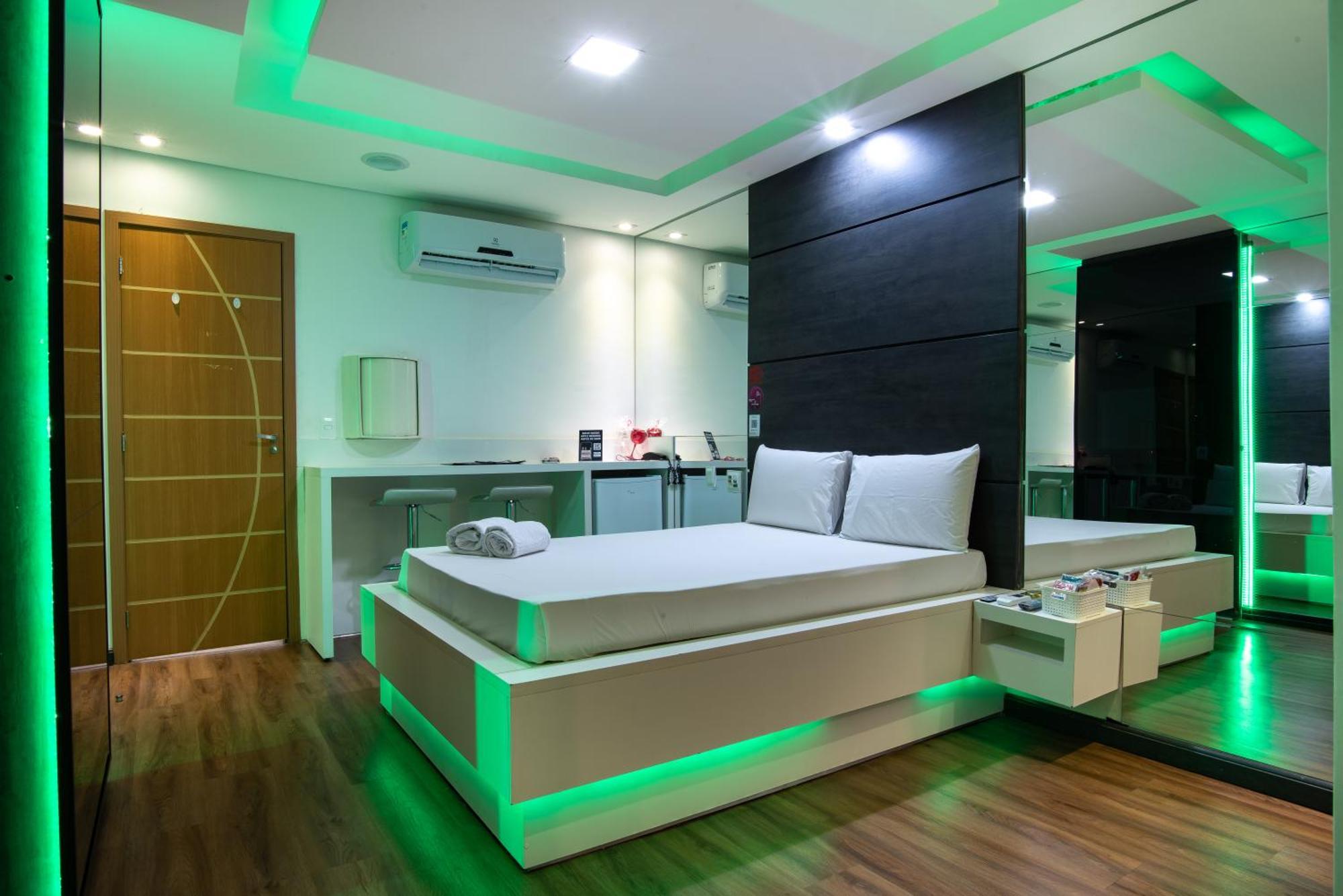 Motel Fantasy 4 (Adults Only) Belo Horizonte Exterior photo